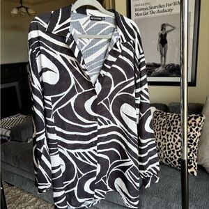 PrettyLittleThing Monochrome Abstract Button Down Shirt